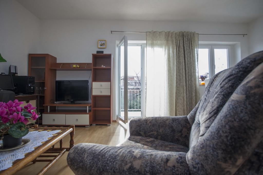 Apartments Dino Макарська Номер фото