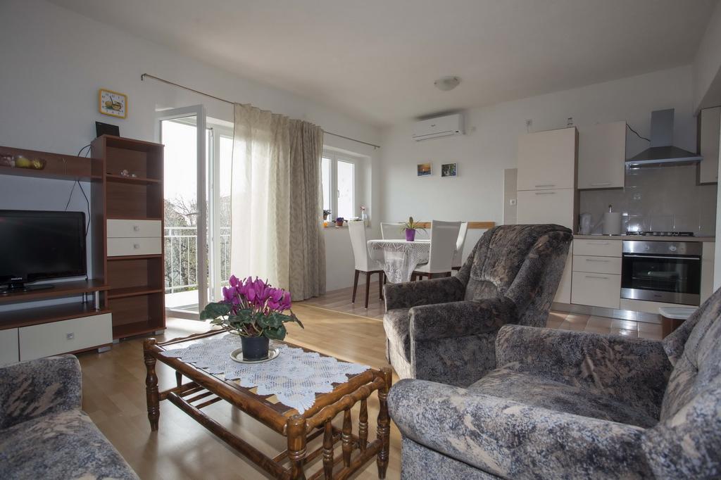 Apartments Dino Макарська Екстер'єр фото